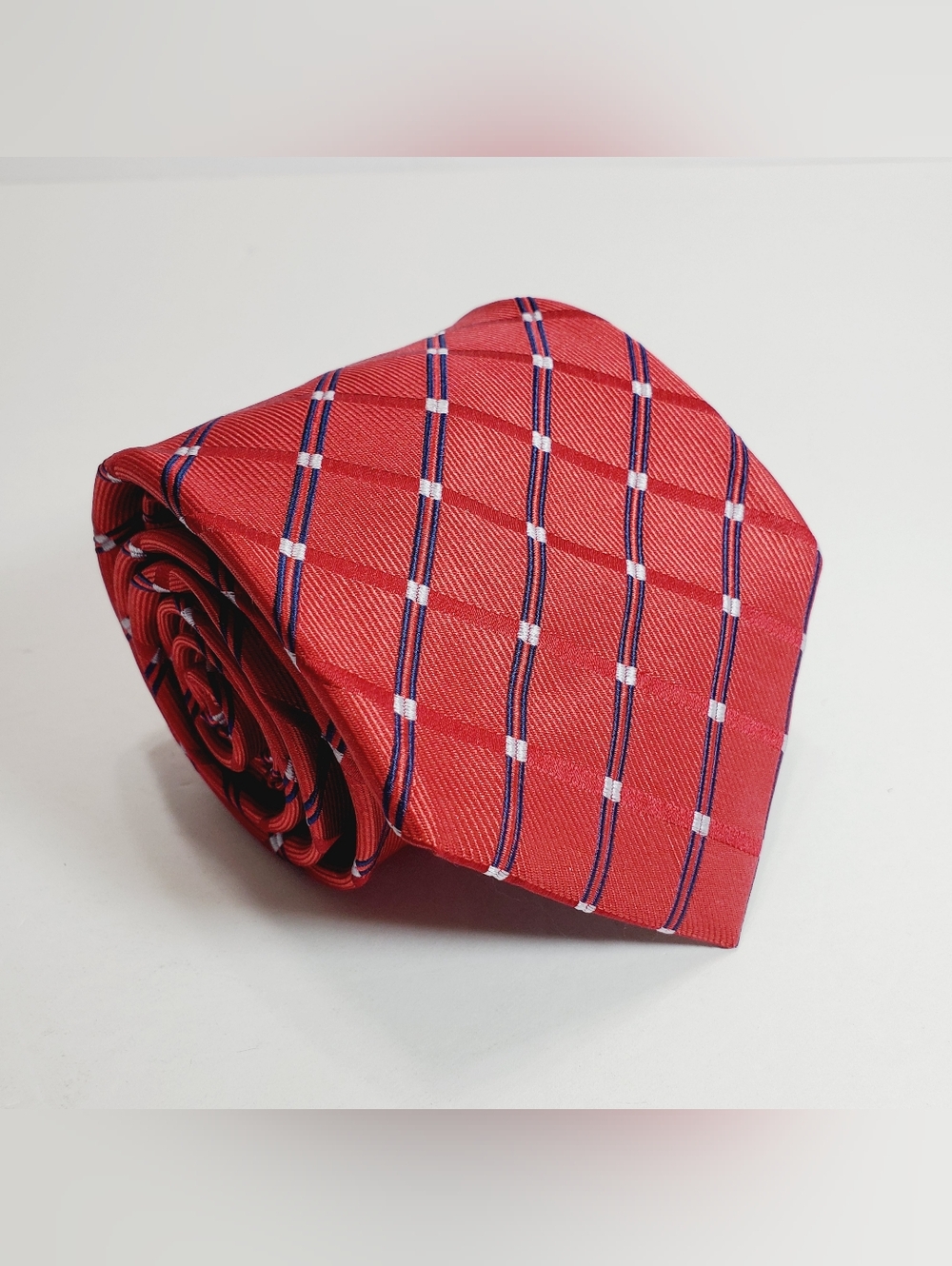 Eagle Shirtmakers Red Check Pattern Men's Silk Neck Tie Jacquard Fabric